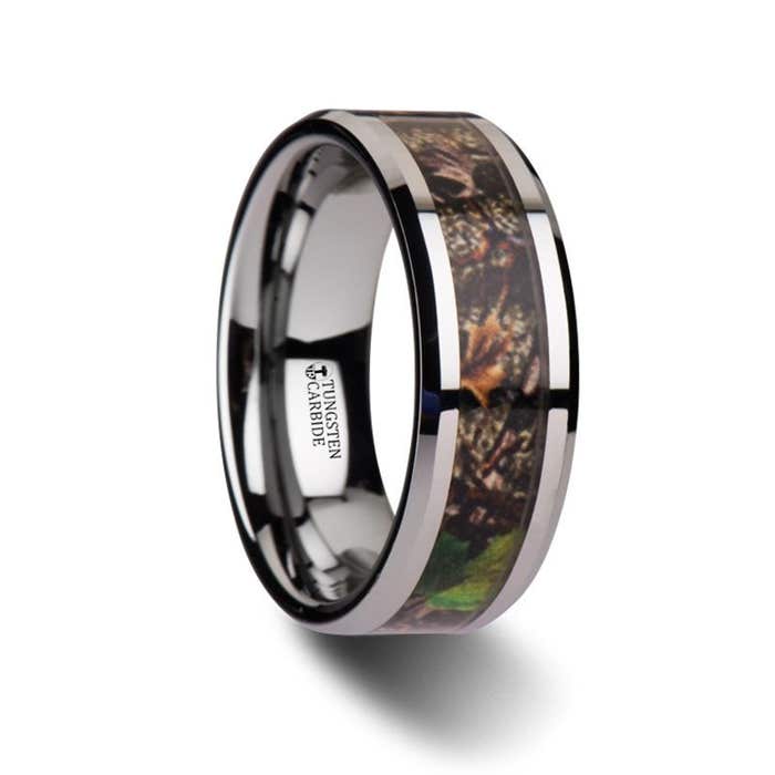 OVERGROWTH Realistic Tree Camo Tungsten Carbide Wedding Band with Green Leaves - 8mm